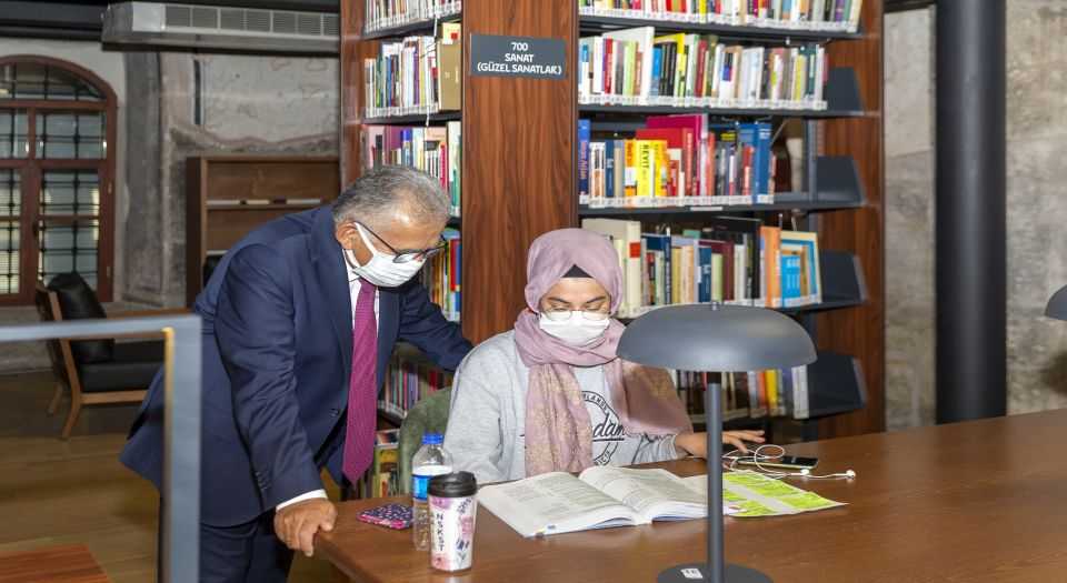 Kayseri, kütüphane ziyaretçileriyle Türkiye üçüncüsü