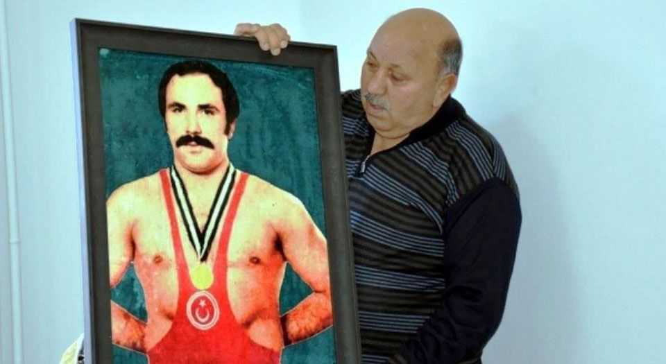 Milli Güreşçi Karabacaka memleketinde vefa