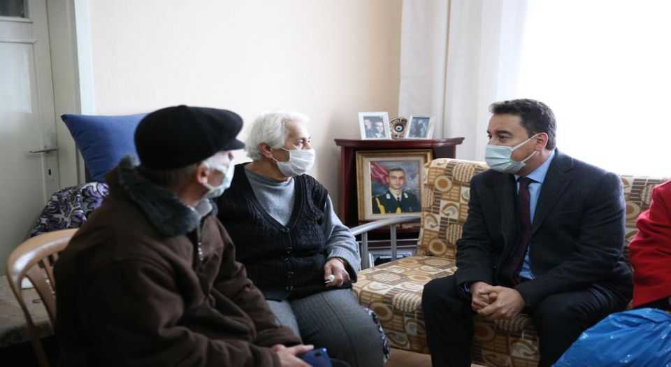 Ali Babacan’dan şehit ailelerine taziye ziyareti