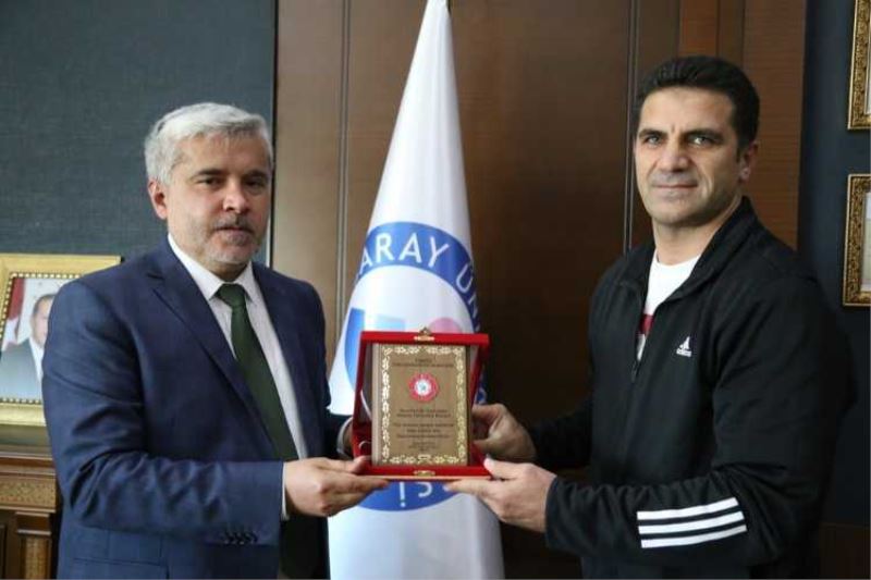 Aksaray Üniversitesi sporu genele yayacak