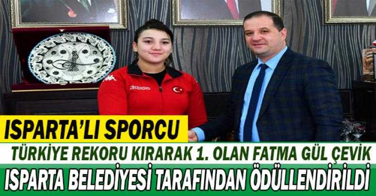 Türkiye Rekoru Kırarak 1. Olan Fatma Gül Çevik Isparta Belediyesi Tarafından Ödüllendirildi