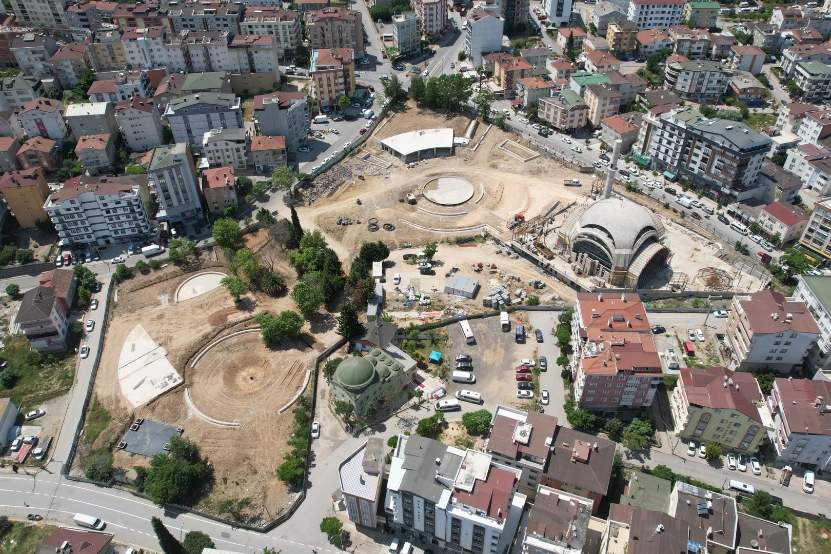 Çayırova Kent Meydanı